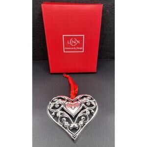 Lenox Sparkle & Scroll Large‎ Heart Shaped Ornament Clear Crystals. New in Box
